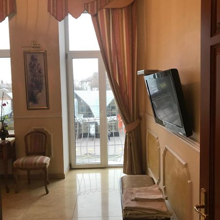 Beautiful Apartment In The Center Of Vinnytsia Exteriör bild