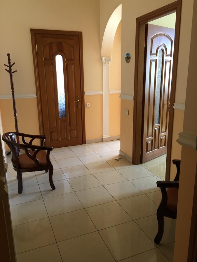 Beautiful Apartment In The Center Of Vinnytsia Exteriör bild