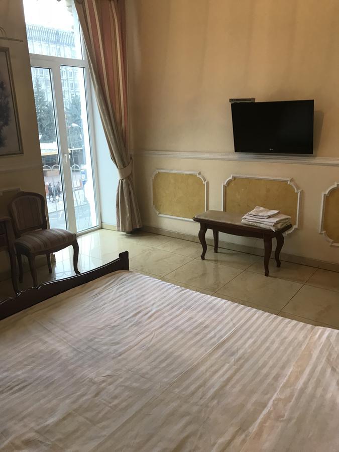 Beautiful Apartment In The Center Of Vinnytsia Exteriör bild