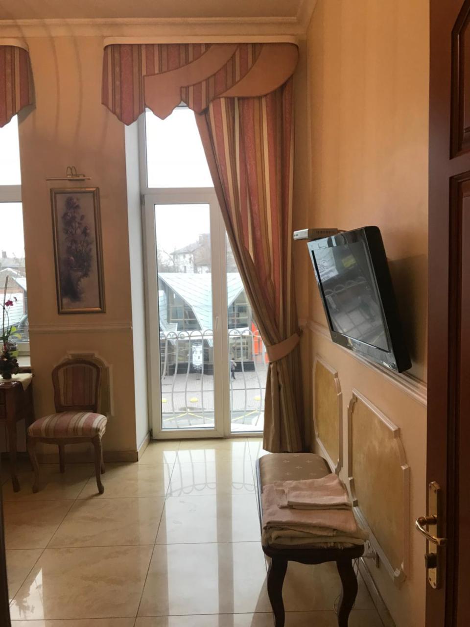 Beautiful Apartment In The Center Of Vinnytsia Exteriör bild